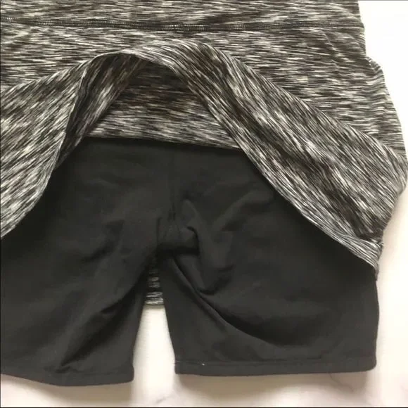 ATHLETA black space dye contenders 2-in - 1 skirt - Picture 4 of 6